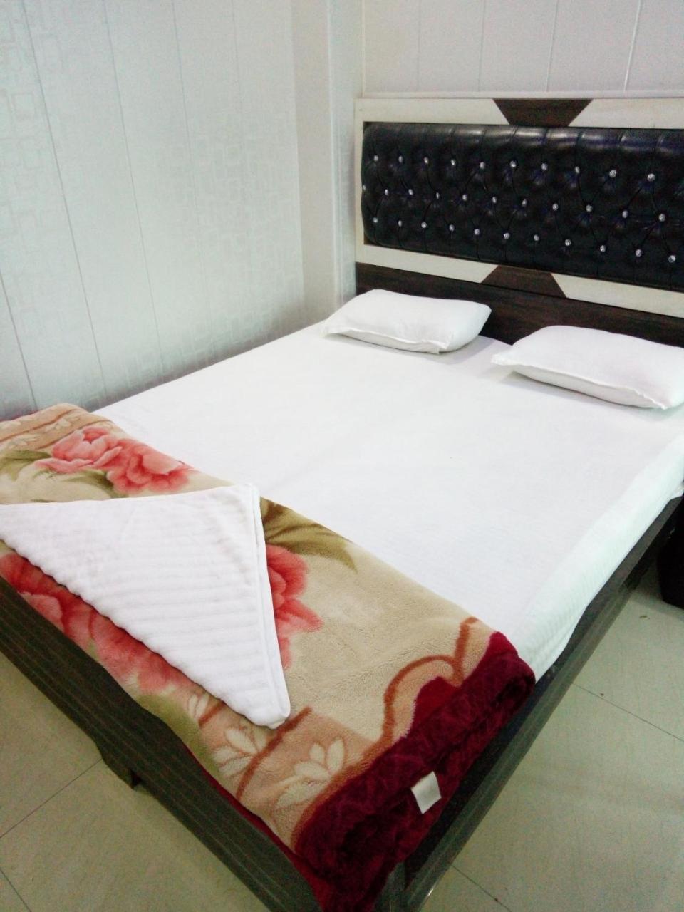 Hotel Sunrise Orai Buitenkant foto