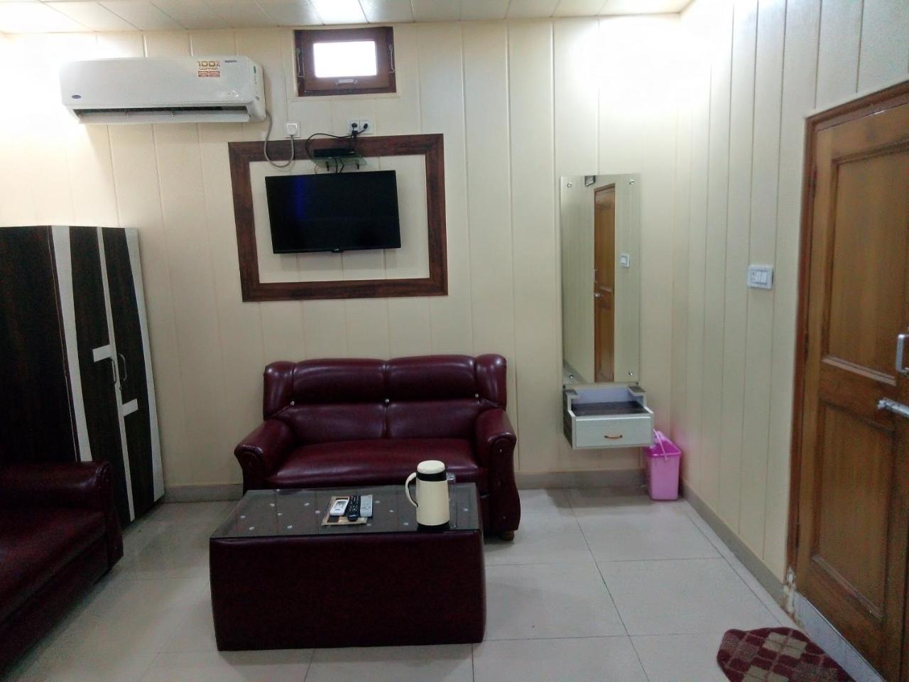 Hotel Sunrise Orai Buitenkant foto